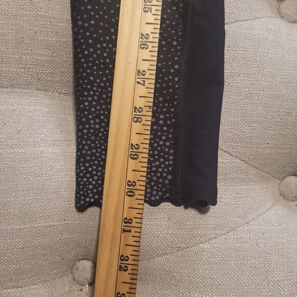Lululemon Stuff Tight II Scalloped Reflective Dot Hem Cropped Leggings 4 - Picture 12 of 12